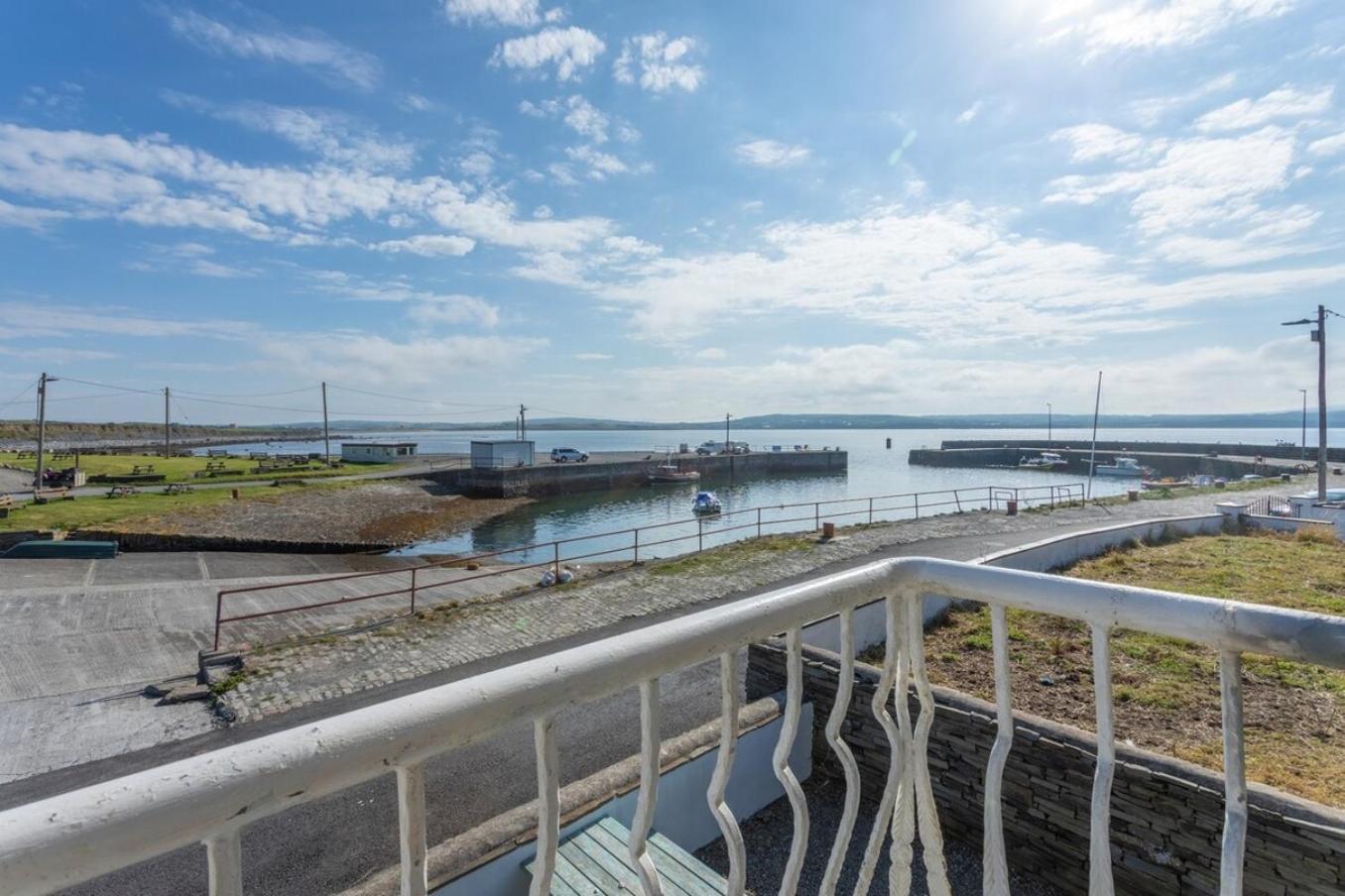 The Boathouse On The Atlantic Sea Villa ลิสกานเนอร์ ภายนอก รูปภาพ